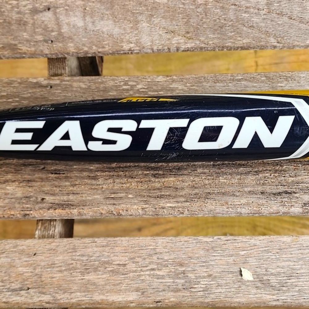 Easton ALX Alpha Mod. TB22AL10 Tee-Ball 25" Bat 15oz   2 1/4 Barrell.